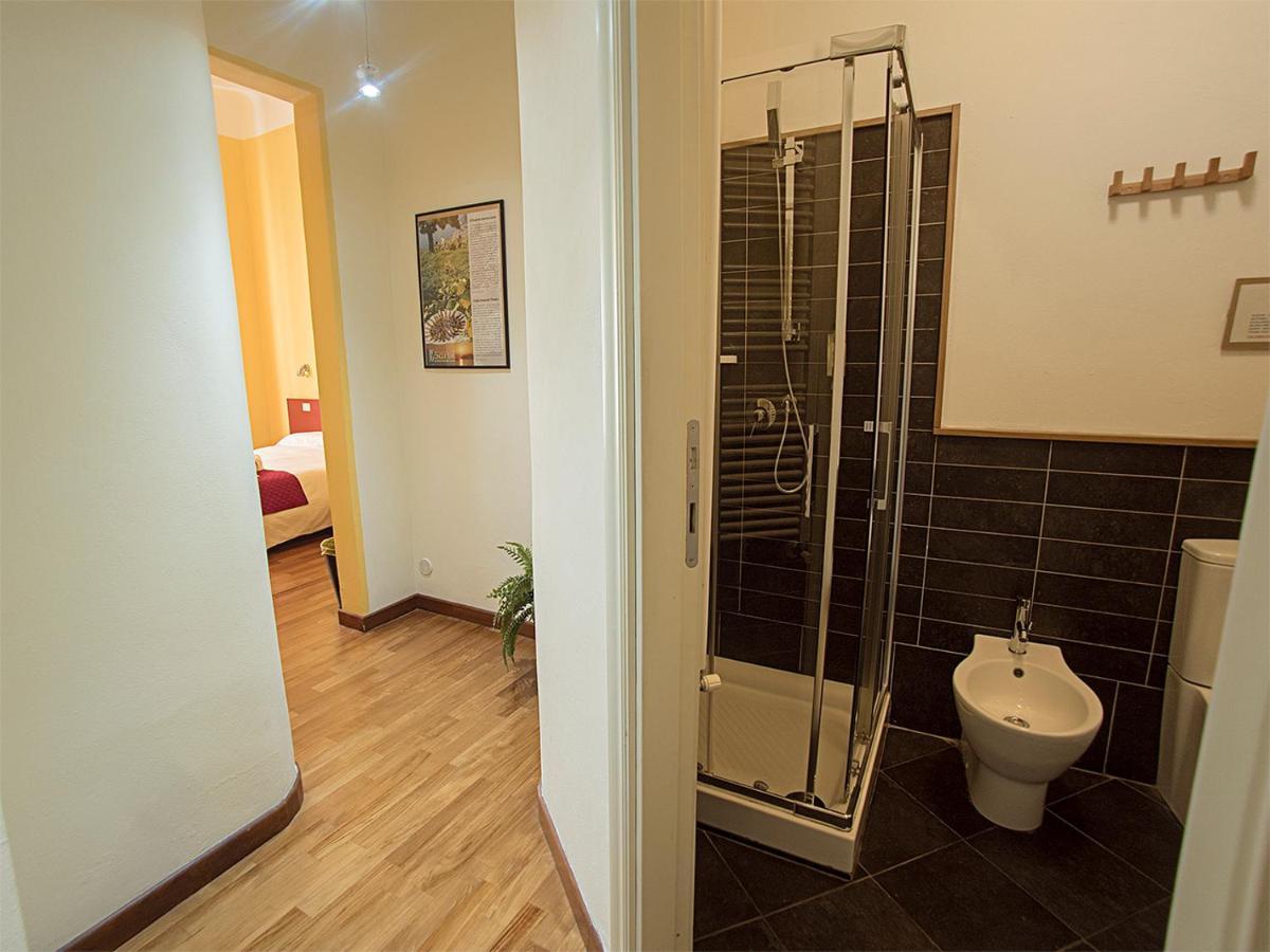 Residenza Viani Guest House La Spezia Szoba fotó