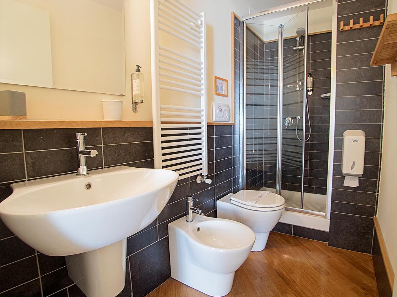 Residenza Viani Guest House La Spezia Szoba fotó